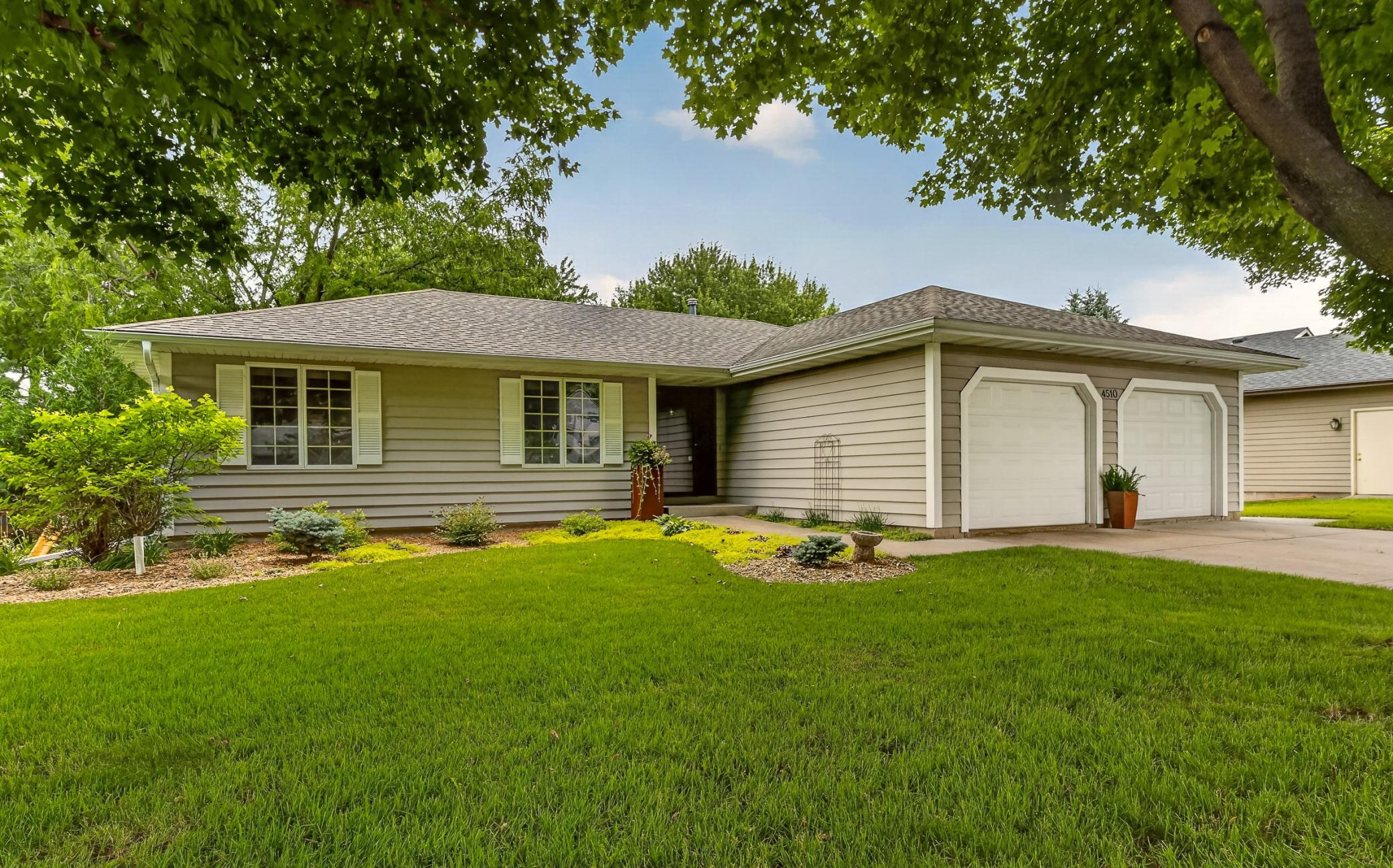 4510 Lincoln Ln NW, Rochester, MN 55901