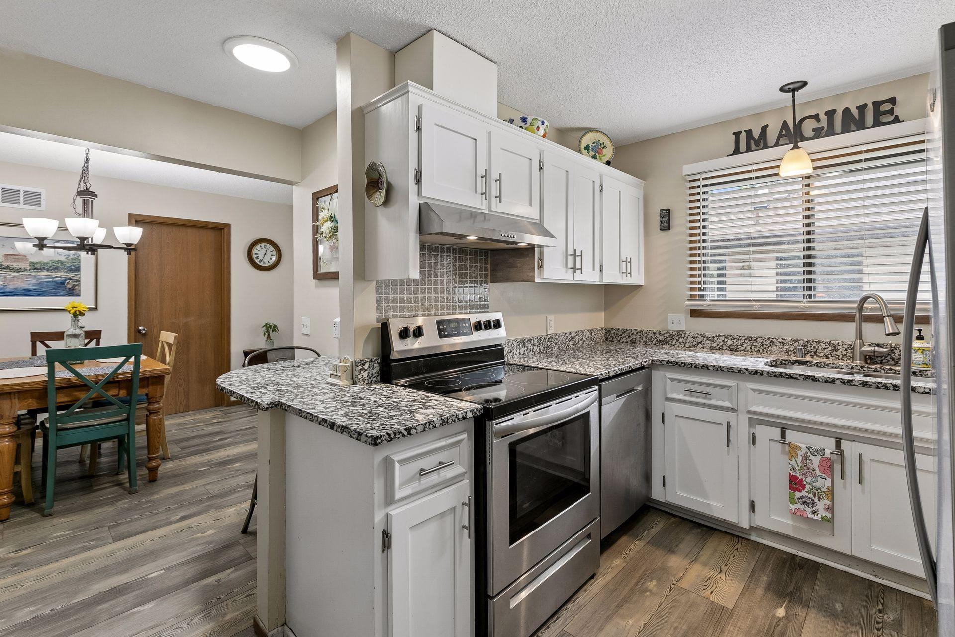 8730 134th St W, Apple Valley, MN 55124