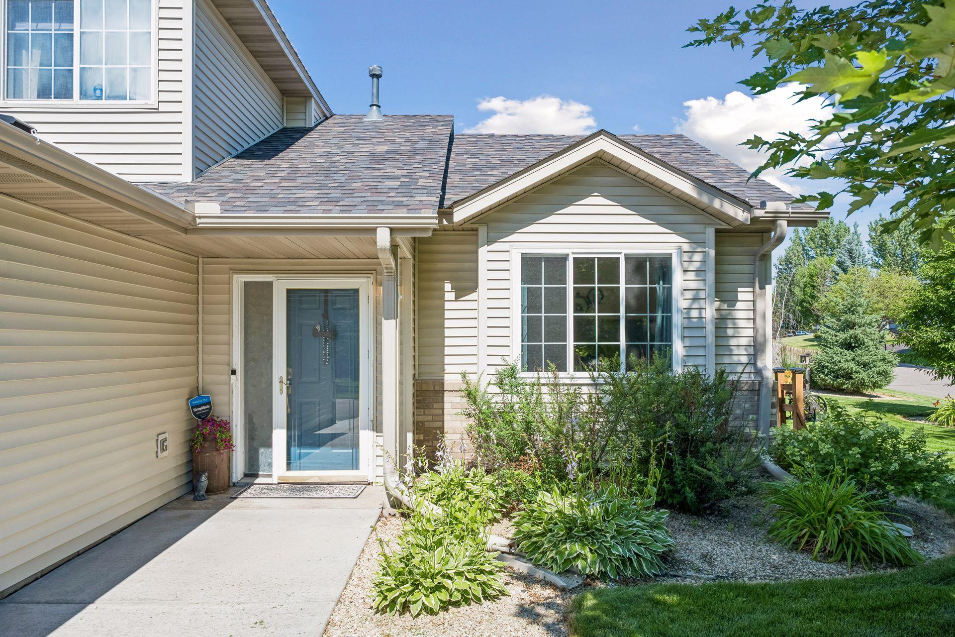 322 Edelweiss Cir NW, Saint Michael, MN 55376