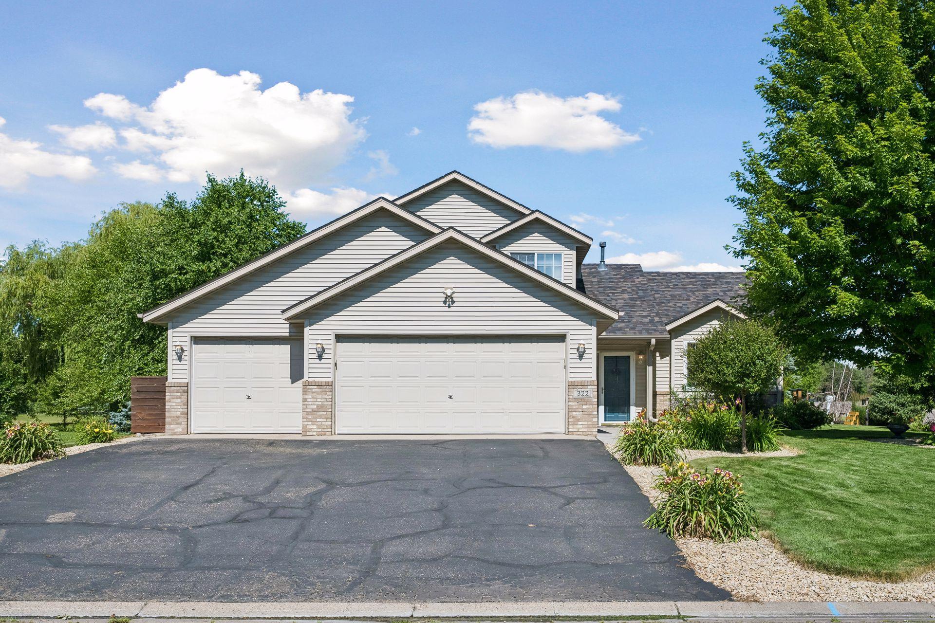 322 Edelweiss Cir NW, Saint Michael, MN 55376