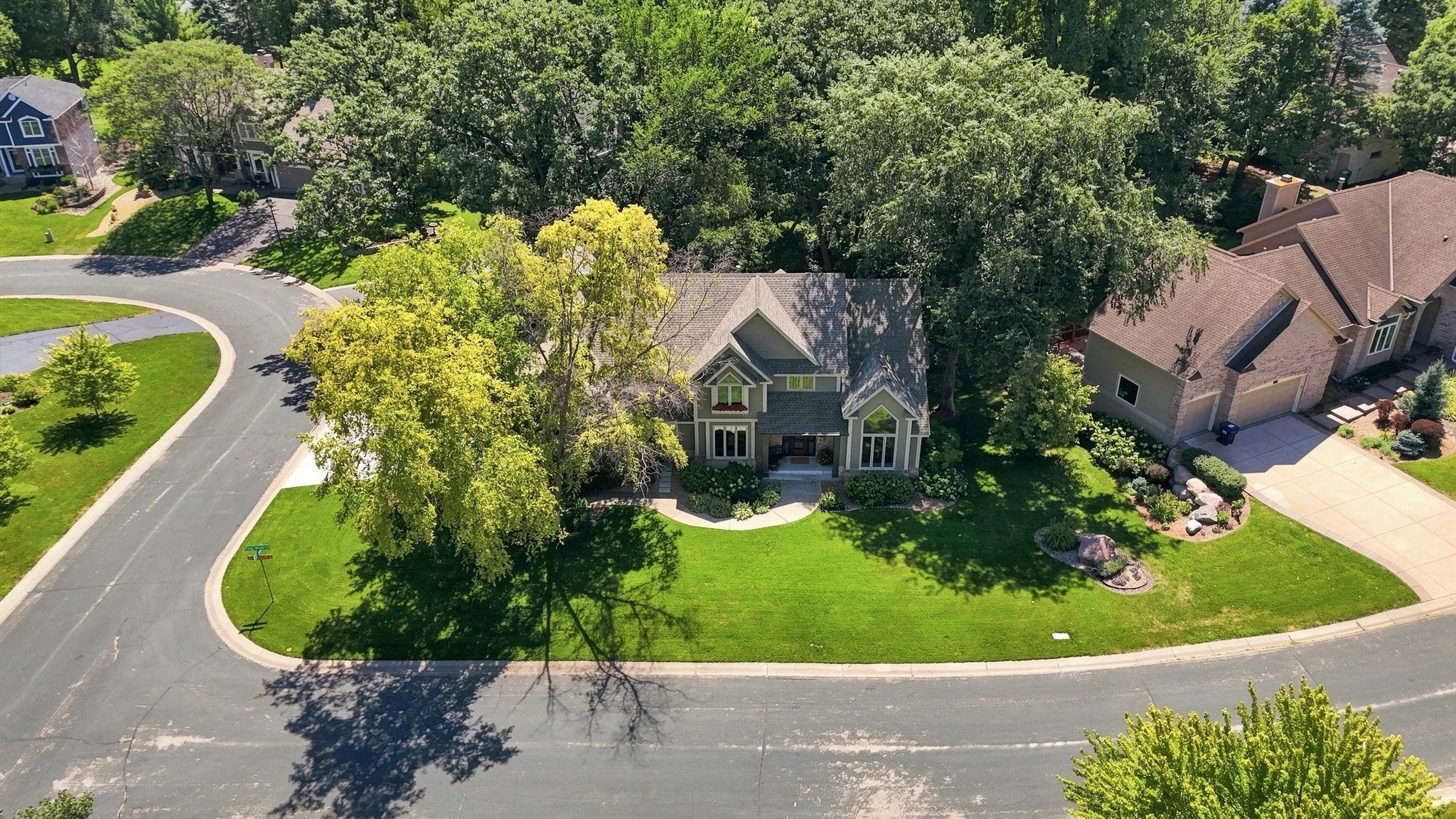 1444 Kings Wood Ln, Eagan, MN 55122