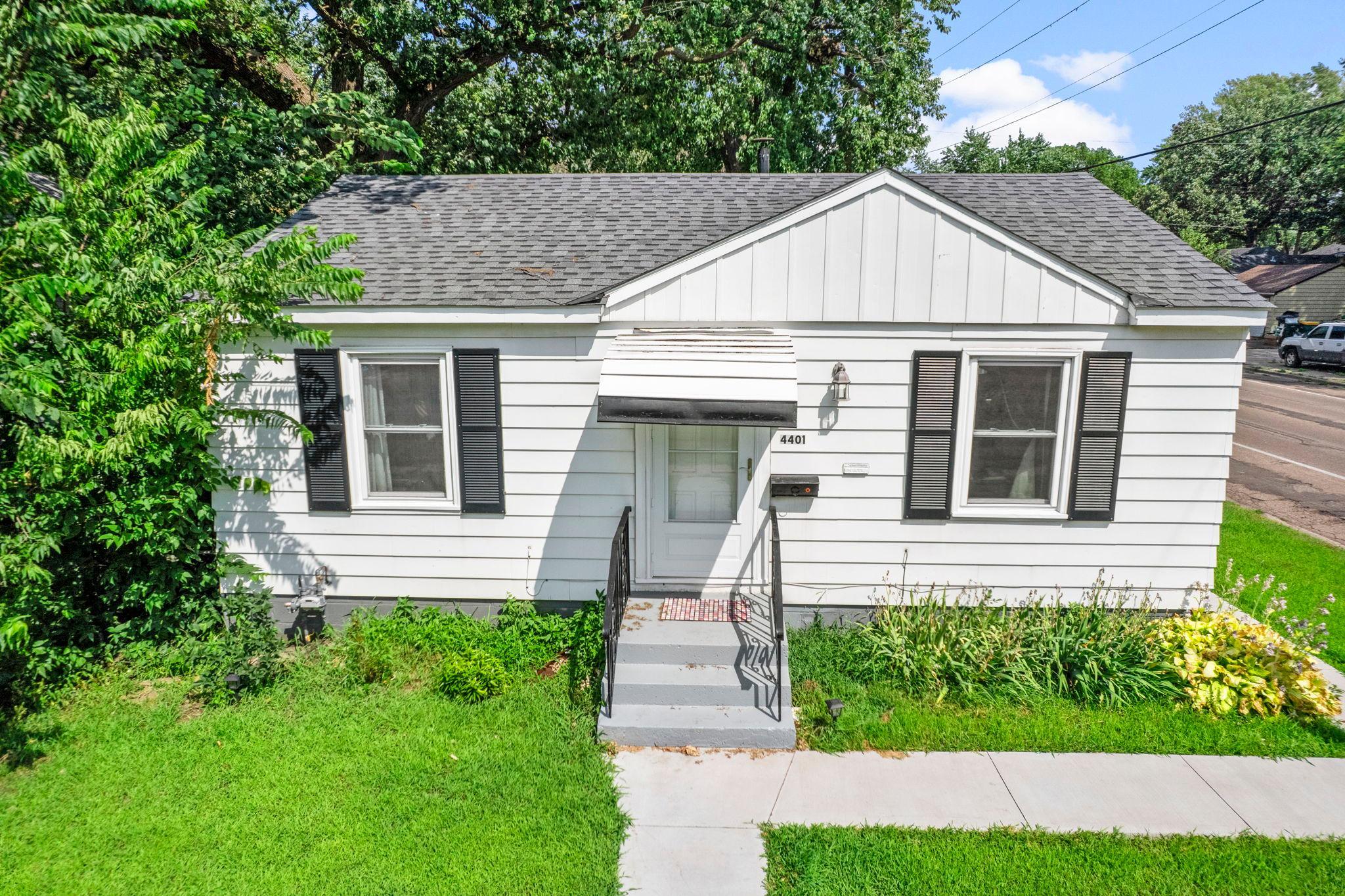 4401 5th St NE, Columbia Heights, MN 55421