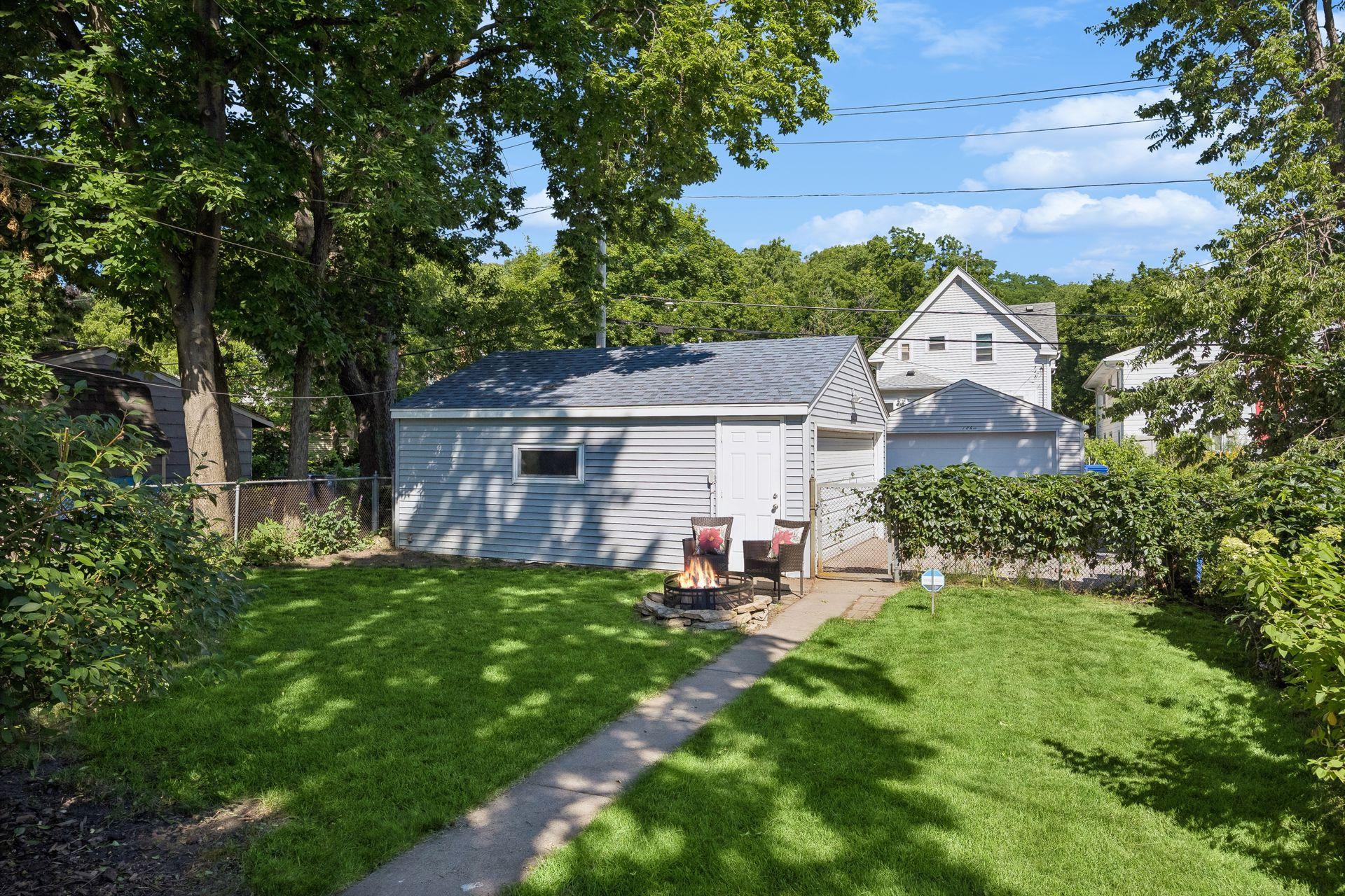 1845 Benson Ave, Saint Paul, MN 55116