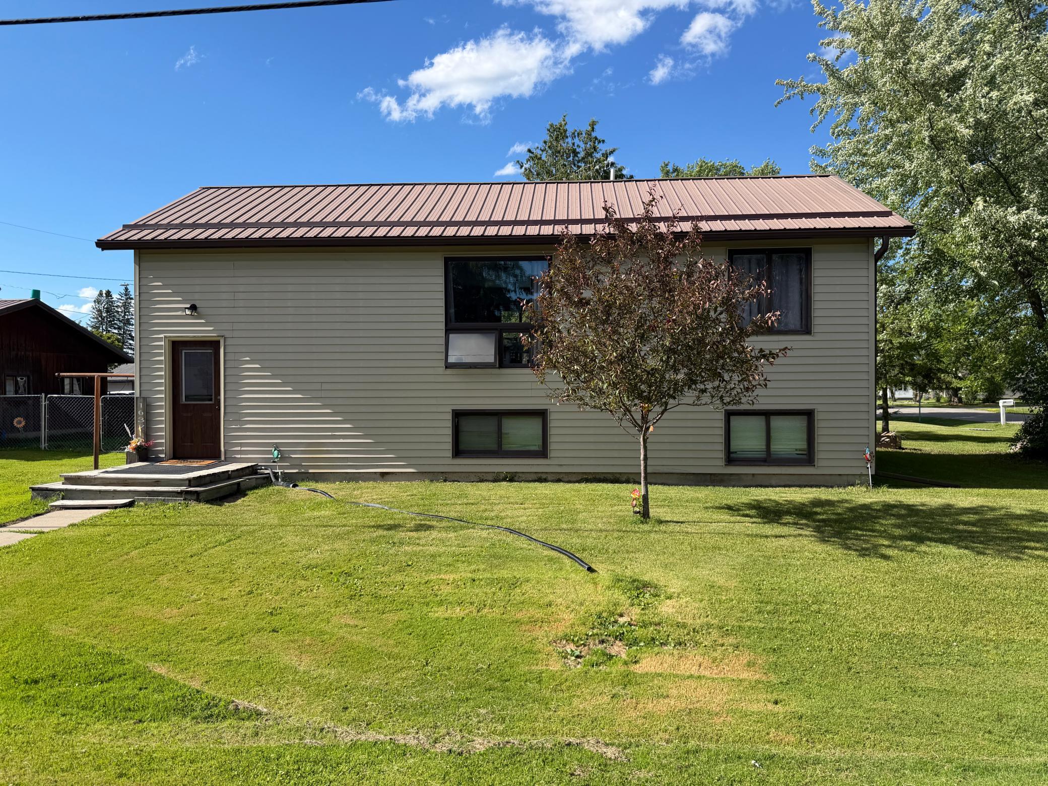 1632 4th Ave E, International Falls, MN 56649