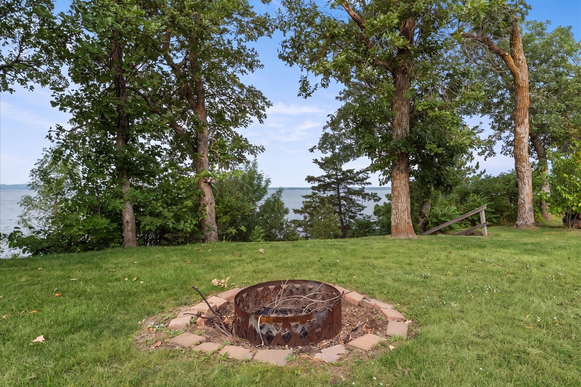 22617 Hole In The Day Dr, Nisswa, MN 56468