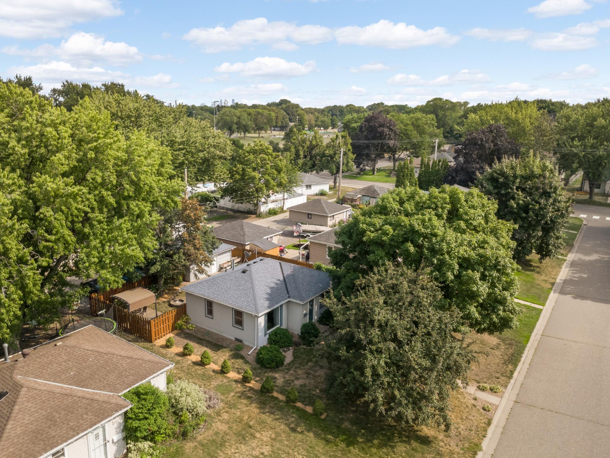 4718 Yates Ave N, Crystal, MN 55429