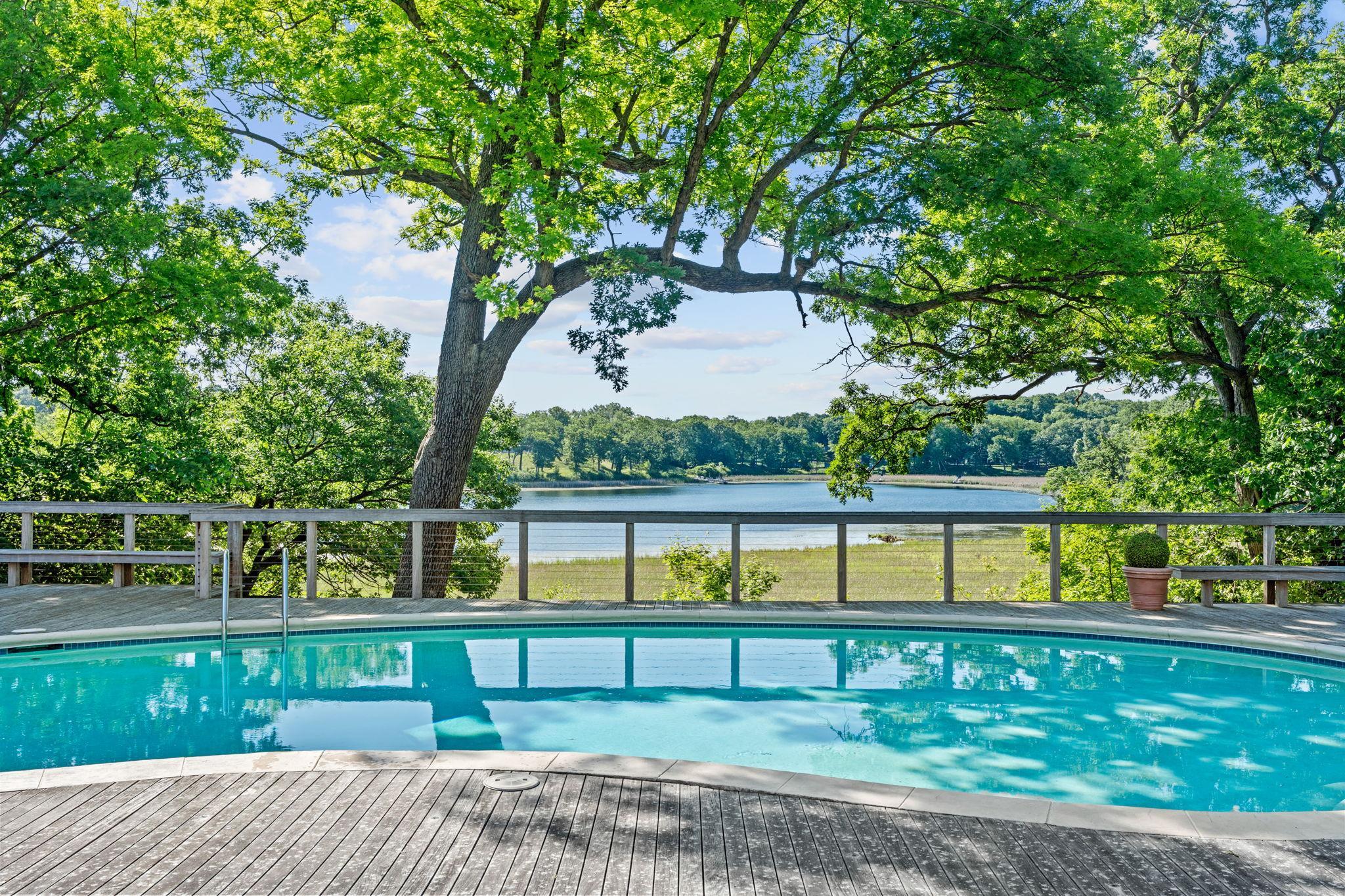 2875 Gale Rd, Woodland, MN 55391