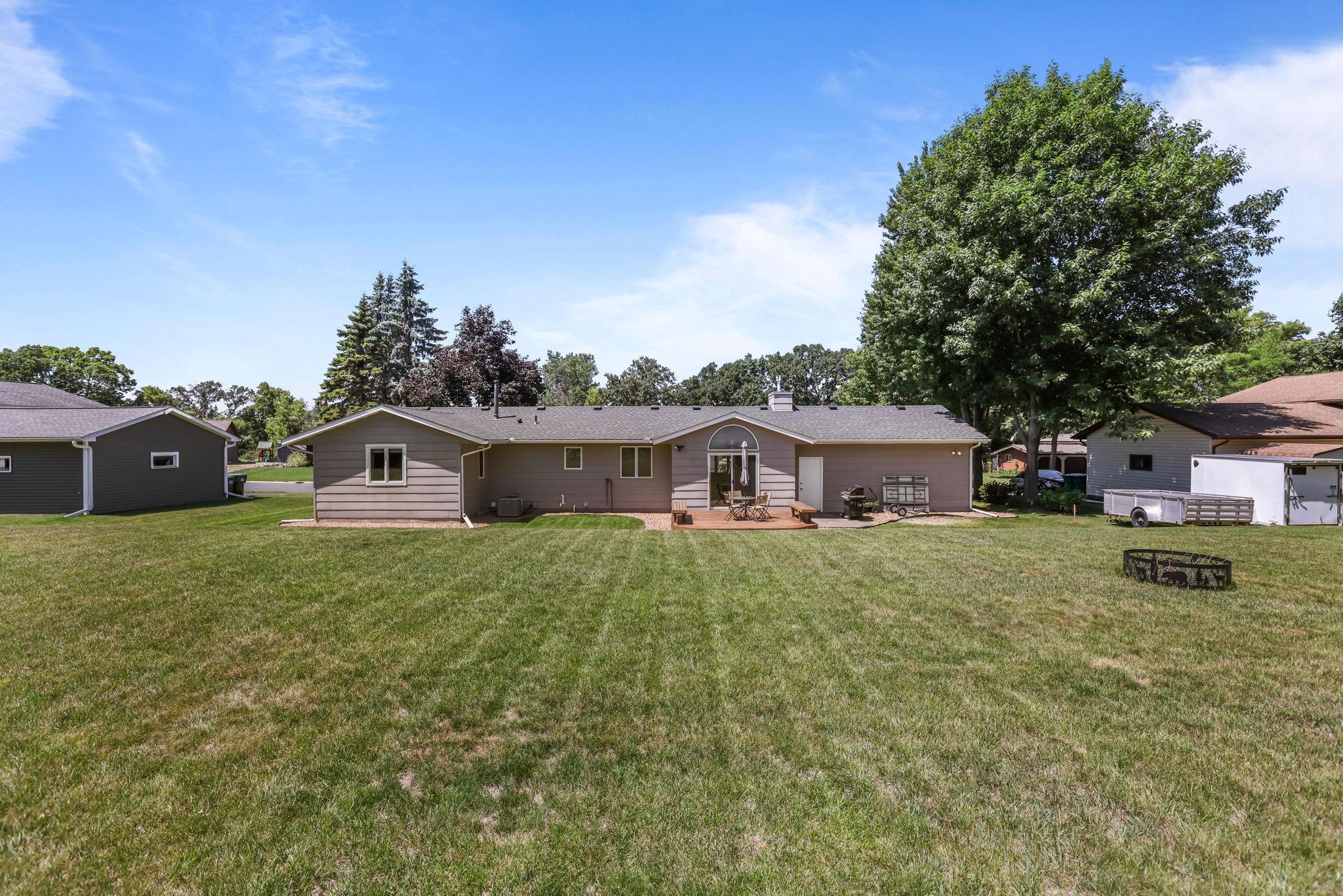 8330 Cleadis Ave, Inver Grove Heights, MN 55076