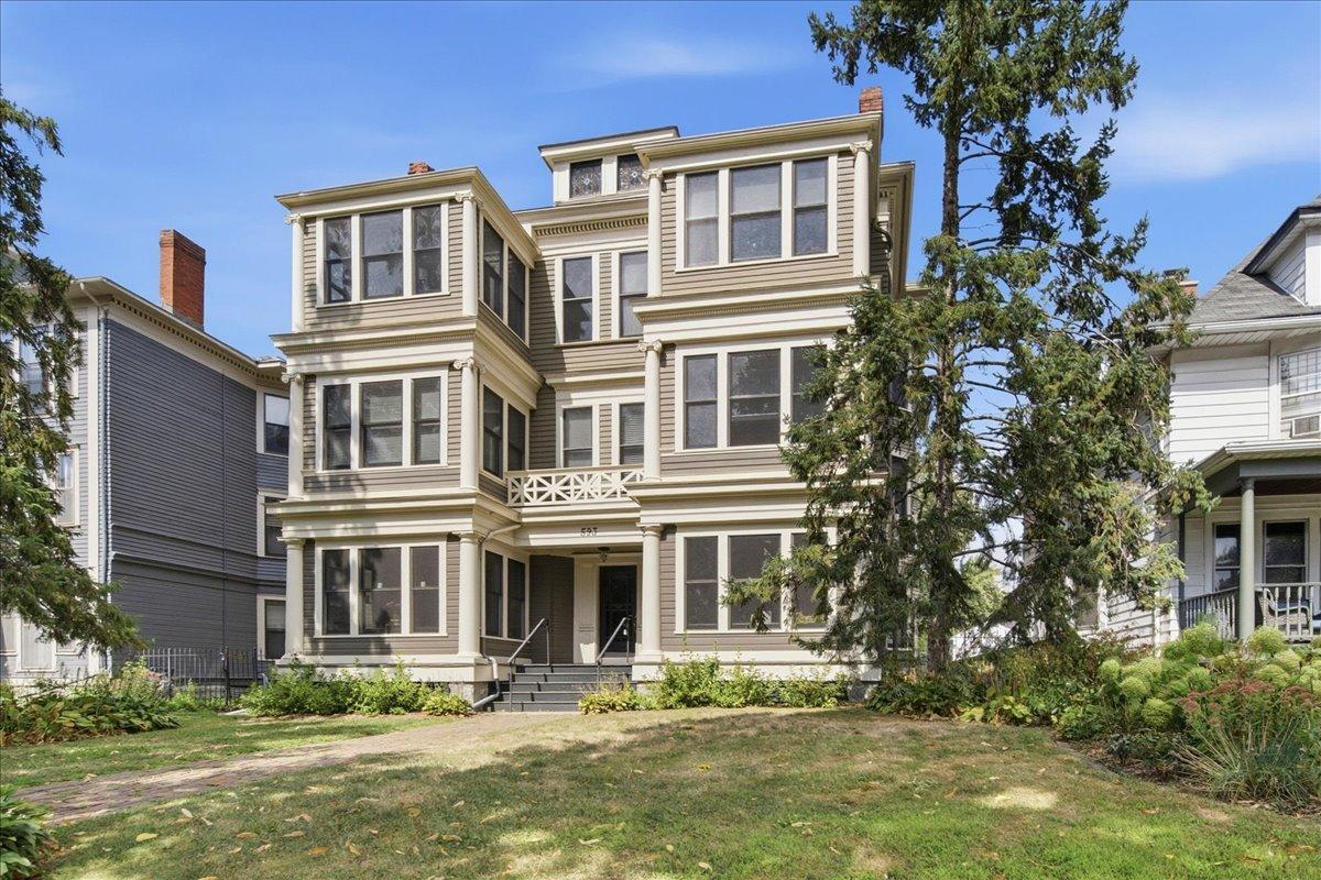 593 Laurel Ave #6E, Saint Paul, MN 55102