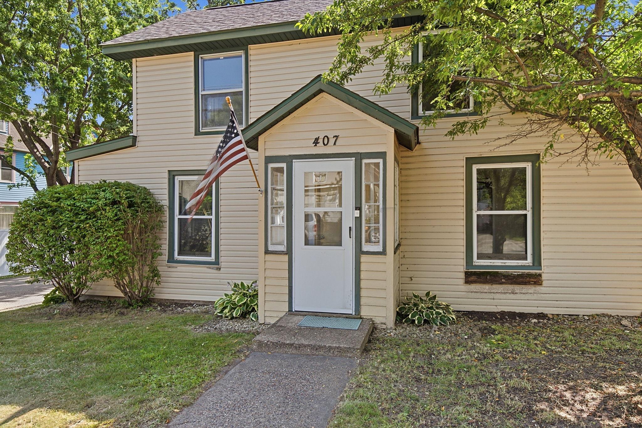 407 Tyler St, Hastings, MN 55033