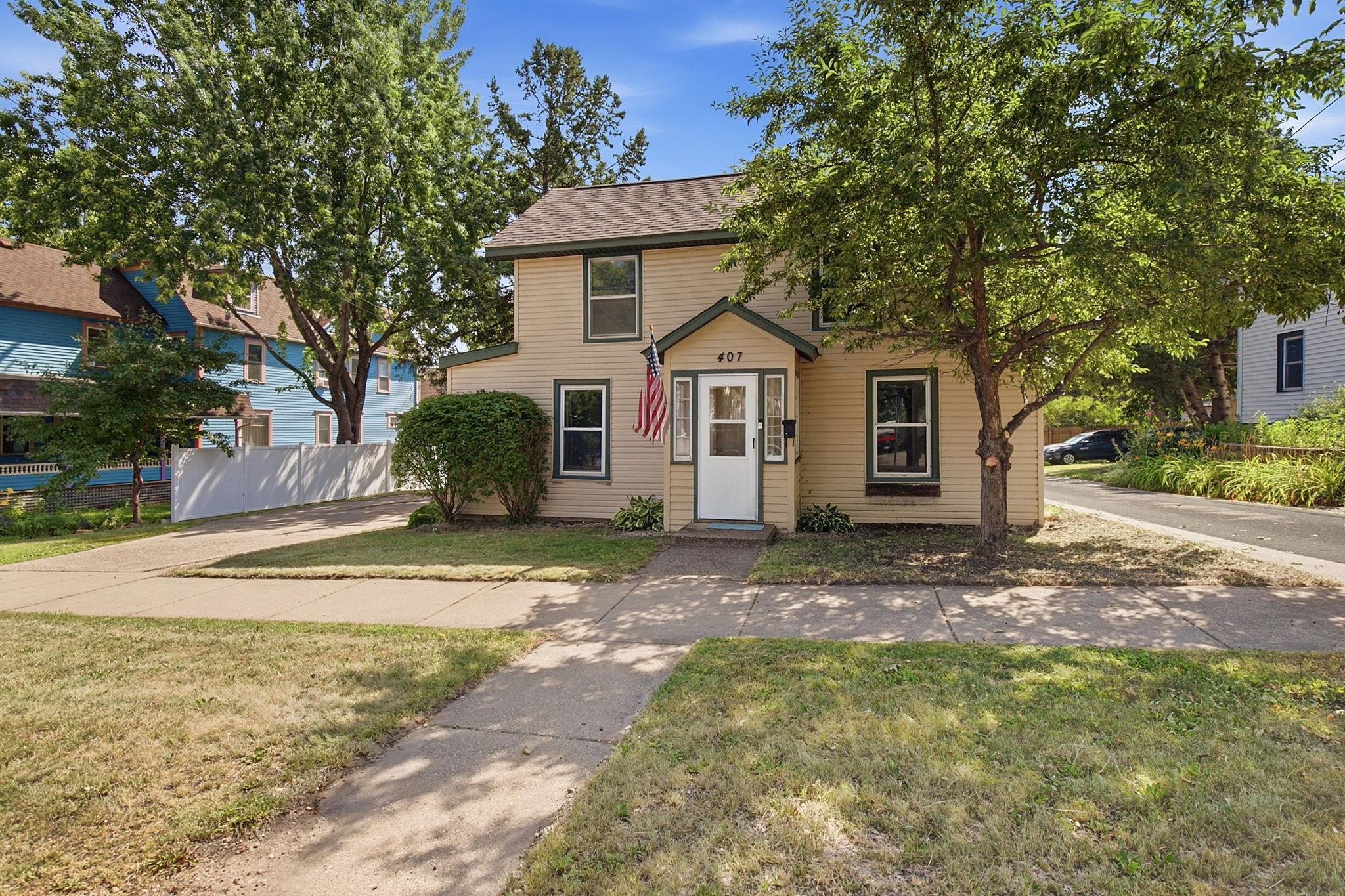 407 Tyler St, Hastings, MN 55033