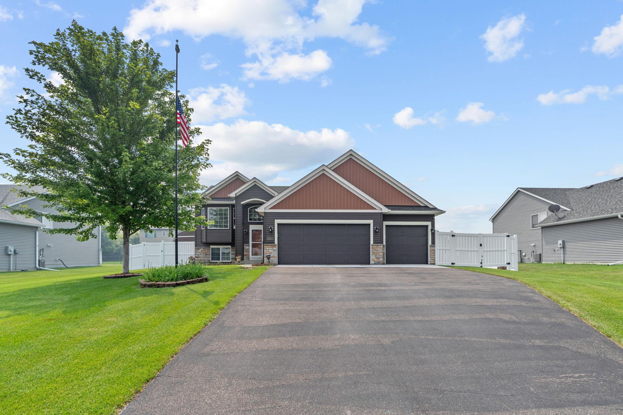 12087 80th St NE, Otsego, MN 55330
