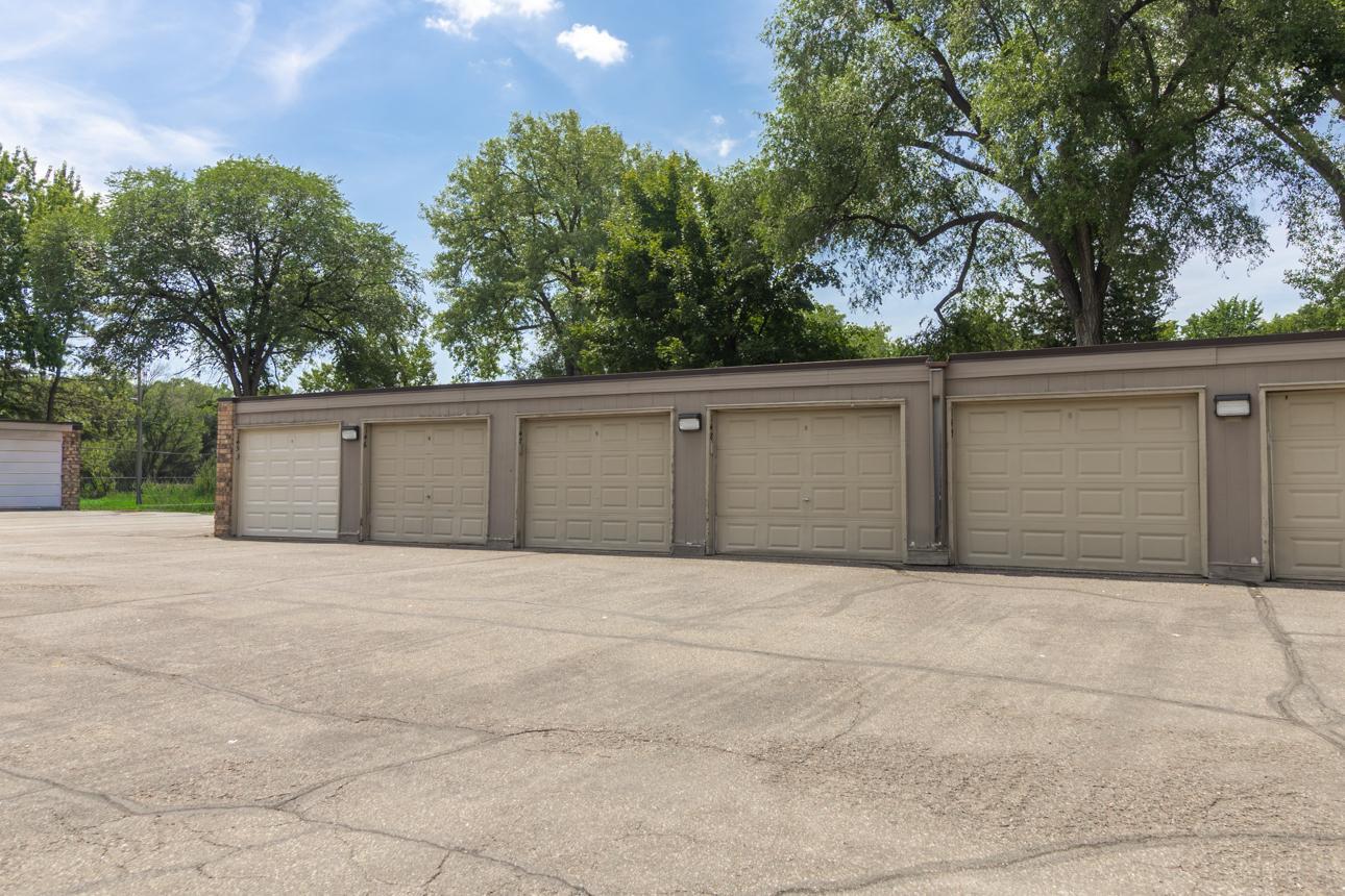 4648 Cedar Lake Rd S #3, Saint Louis Park, MN 55416