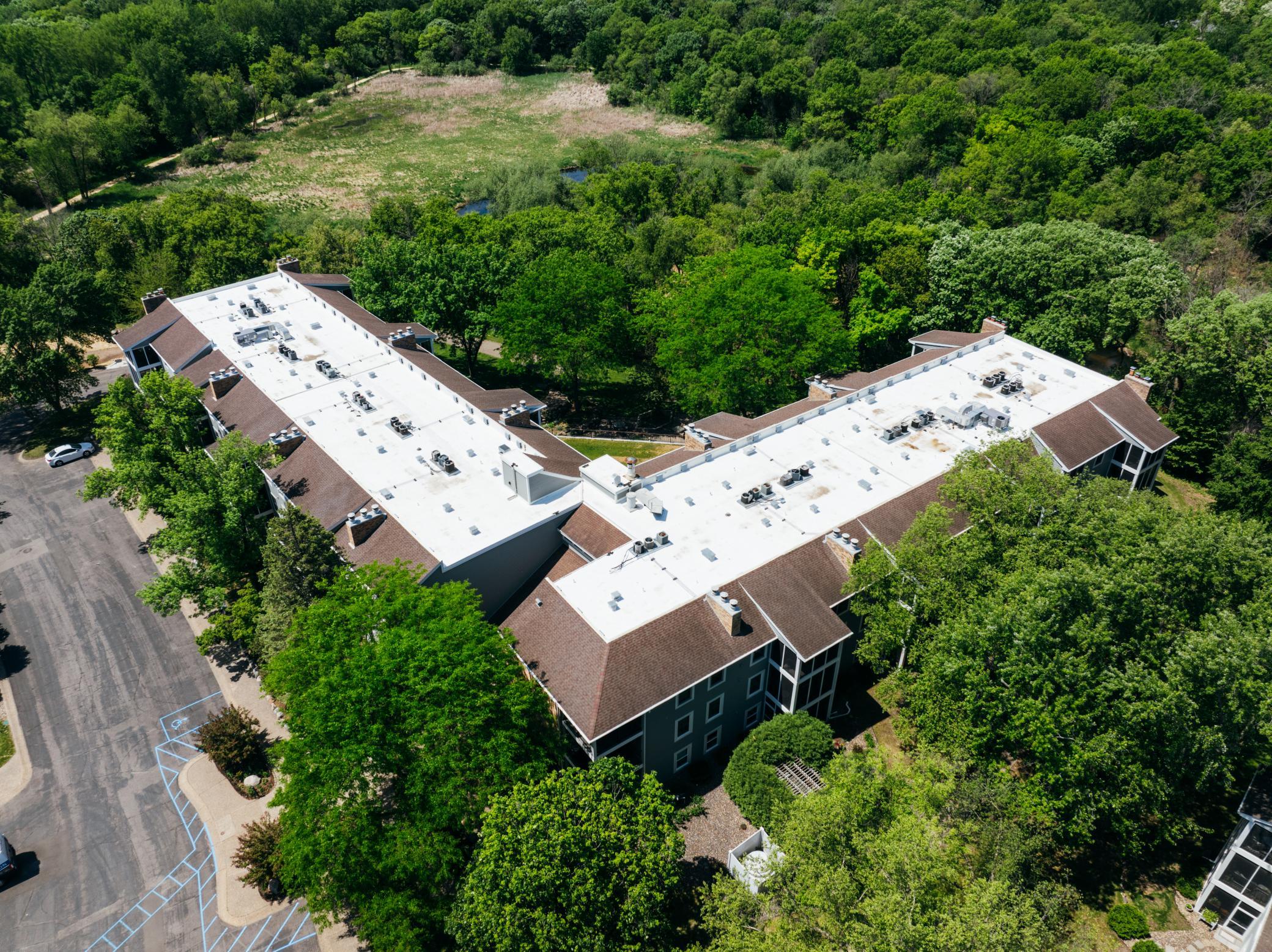 3020 Saint Albans Mill Rd #205, Hopkins, MN 55305