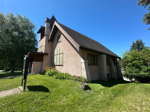 207 Kerr Ave, Coleraine, MN 55722
