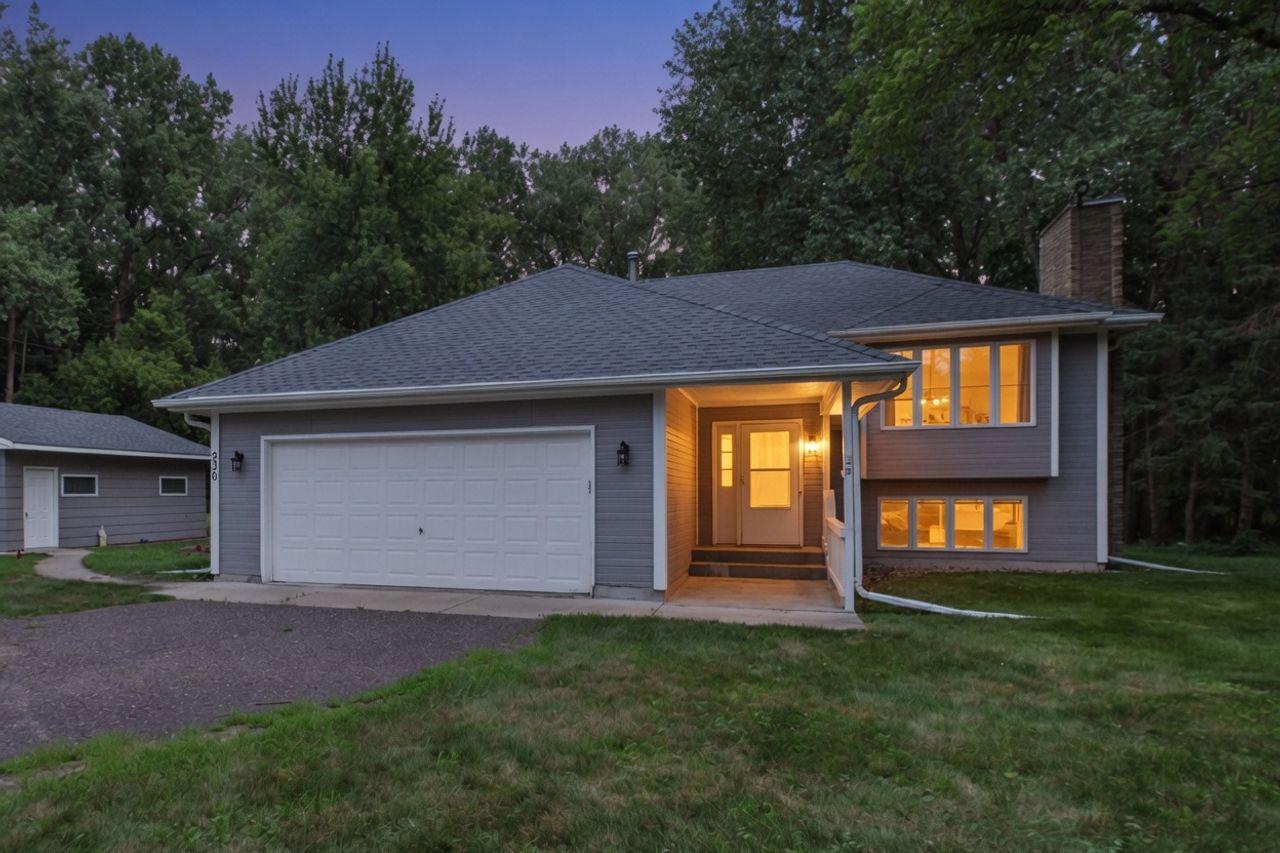 230 Mahtomedi Ave, Mahtomedi, MN 55115