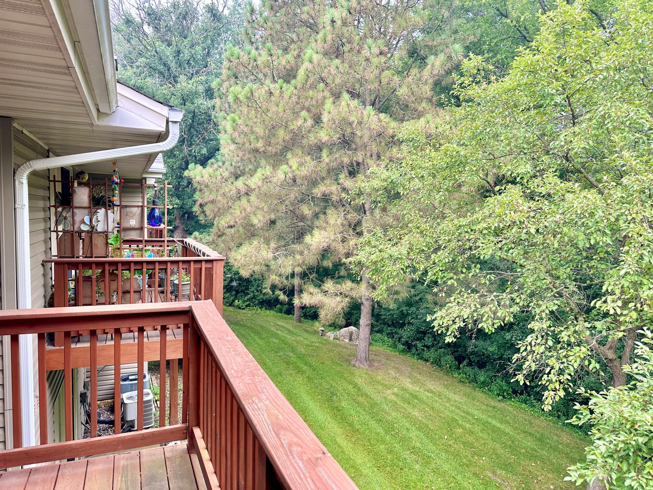 18462 Creeks Bend Dr, Minnetonka, MN 55345