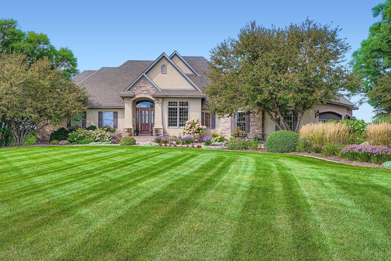 6260 Broadview Dr, Prior Lake, MN 55372