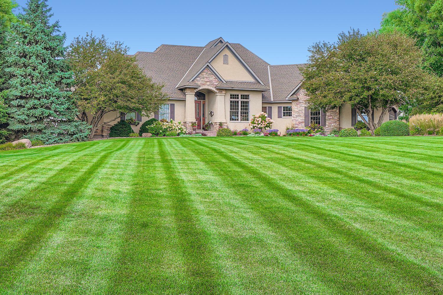 6260 Broadview Dr, Prior Lake, MN 55372