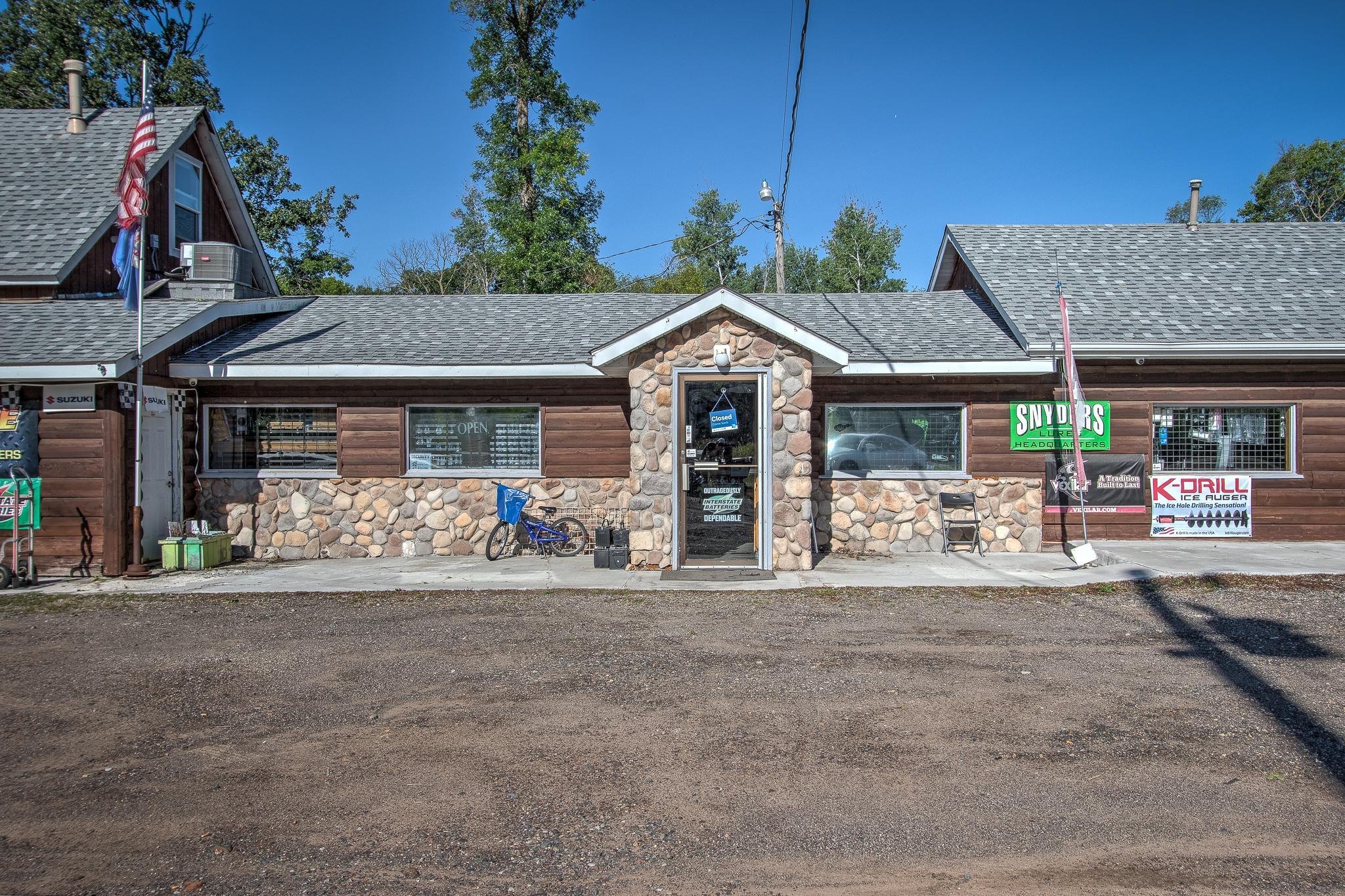 1067 Highway 107, Braham, MN 55006