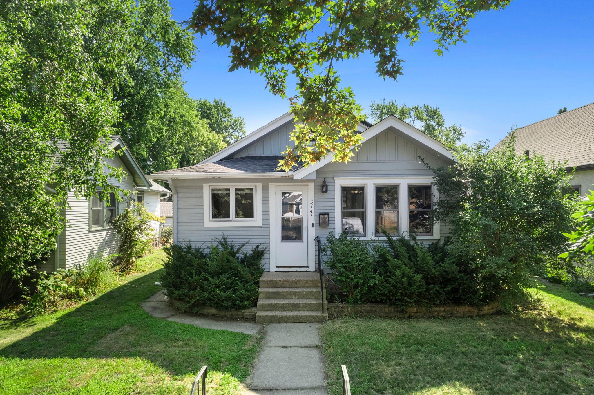 3741 45th Ave S, Minneapolis, MN 55406