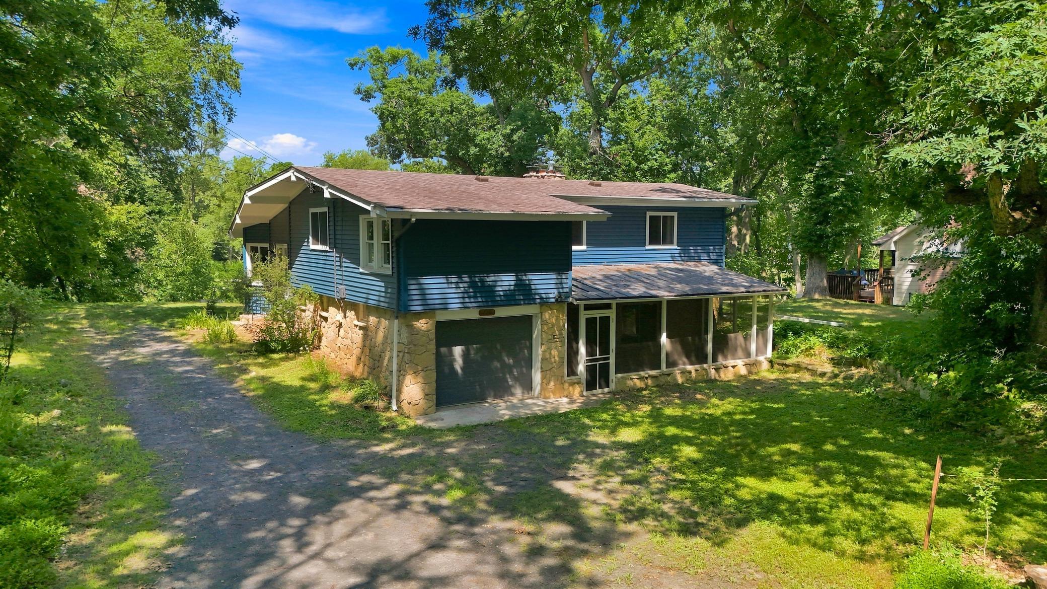 725 Birchwood Ave, White Bear Lake, MN 55110