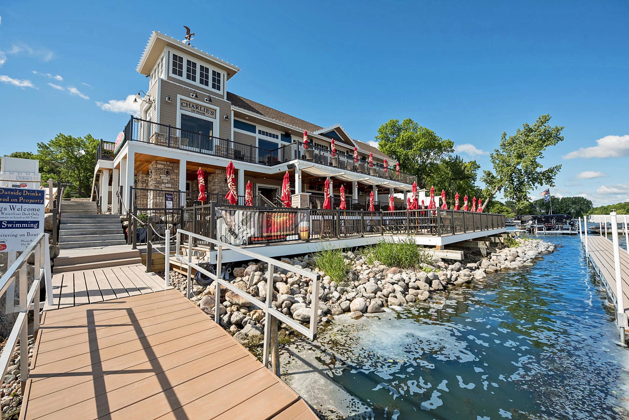 14374 Peninsula Point Dr, Savage, MN 55378