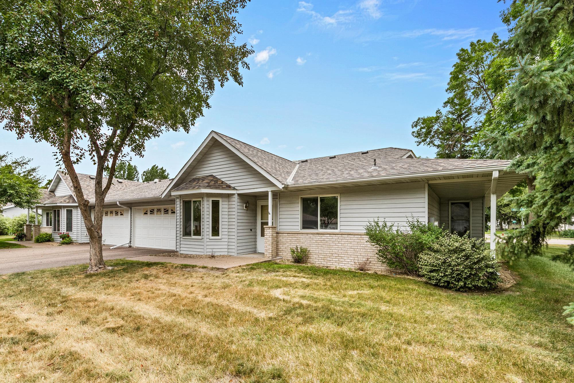 659 Belland Ave, Vadnais Heights, MN 55127