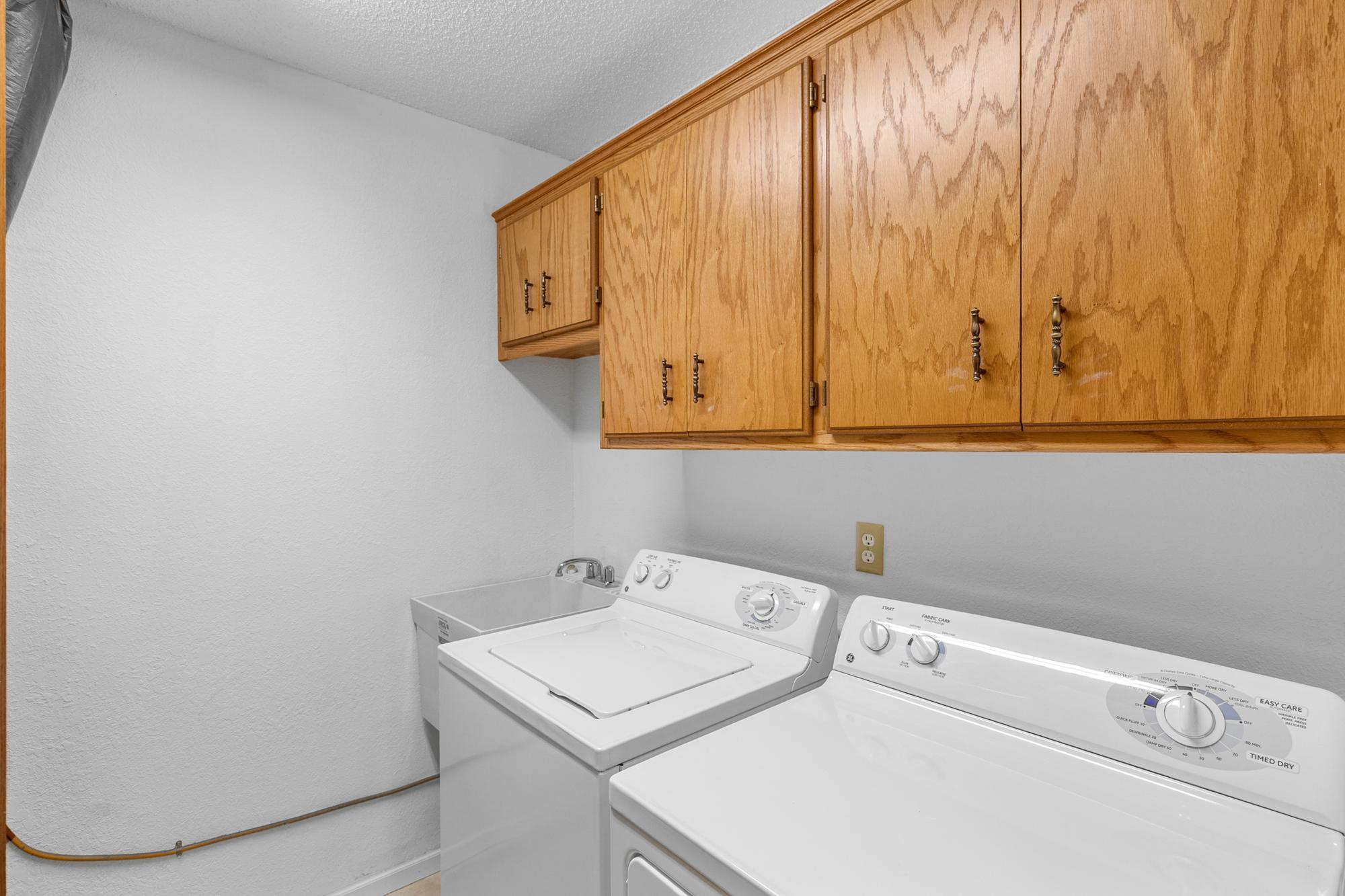 659 Belland Ave, Vadnais Heights, MN 55127