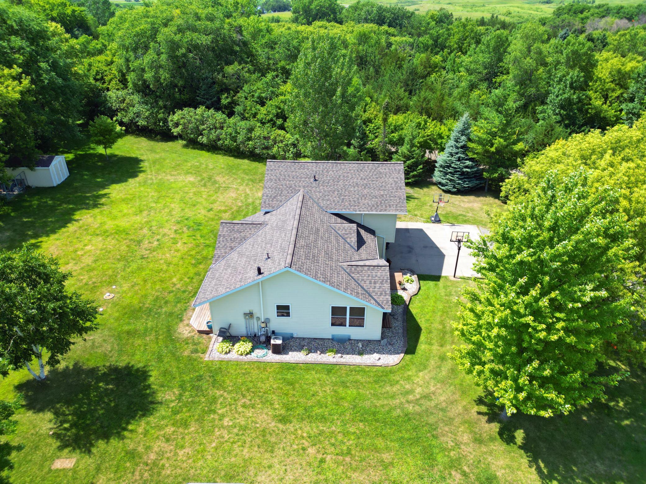1595 57th Ave NW, Willmar, MN 56201