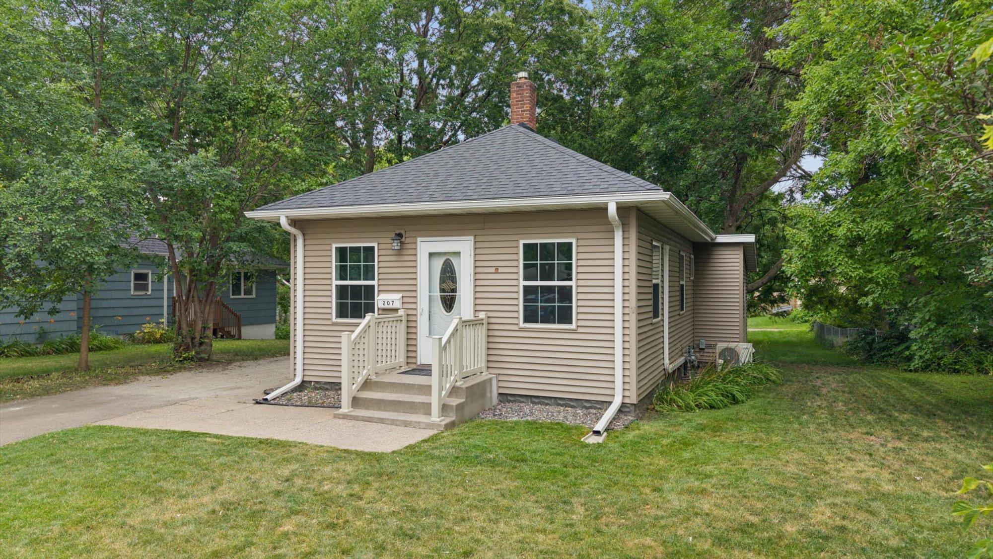 207 2nd Ave NW, Buffalo, MN 55313