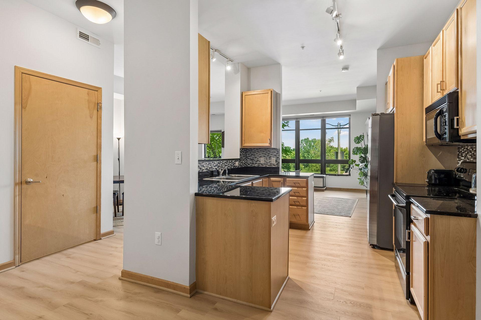 3707 Grand Way #102, Saint Louis Park, MN 55416