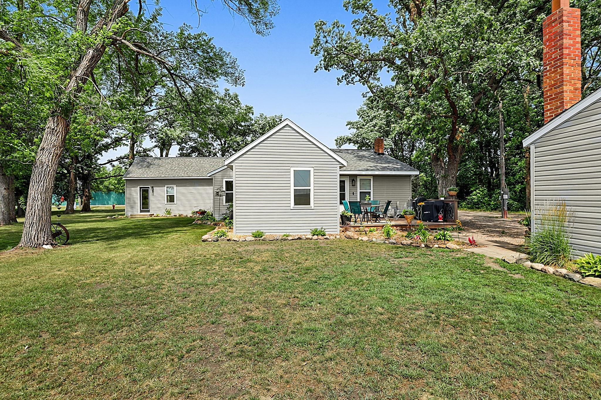 245 W Centre St, Royalton, MN 56373
