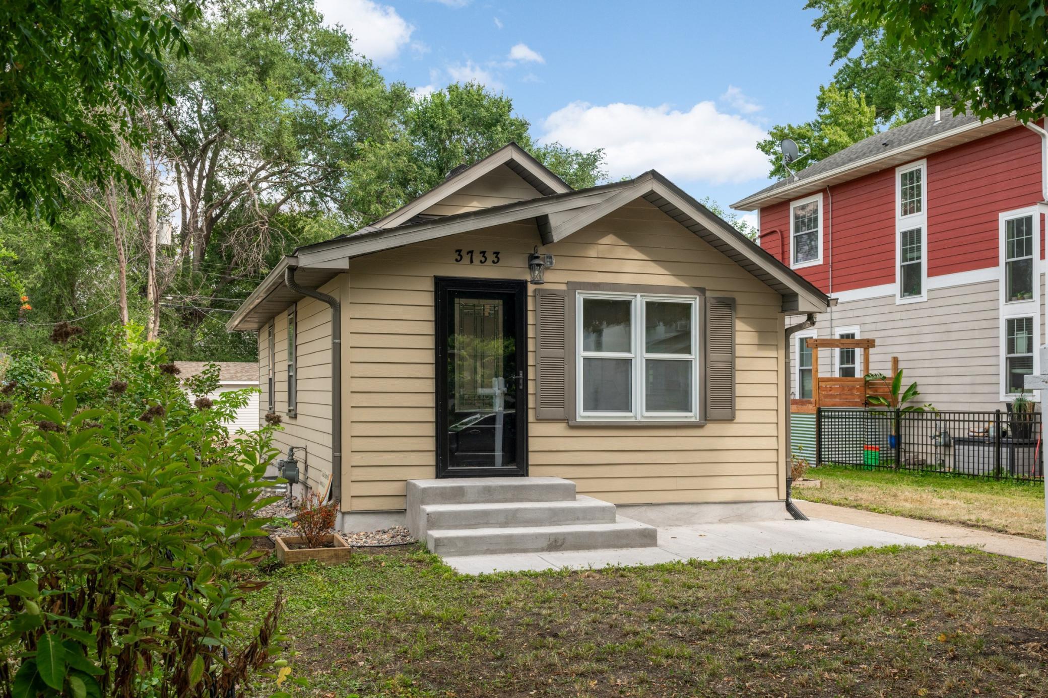 3733 25th Ave S, Minneapolis, MN 55406