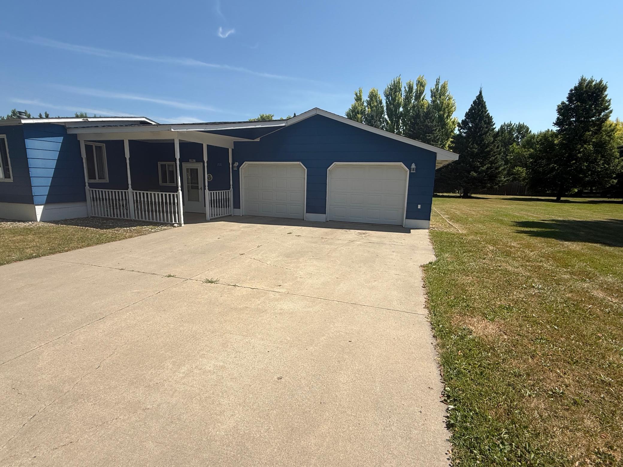 710 3rd St W, Ada, MN 56510