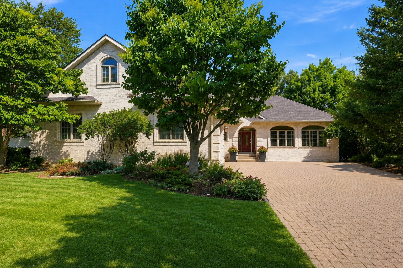 1084 Parkview Ln, Victoria, MN 55386
