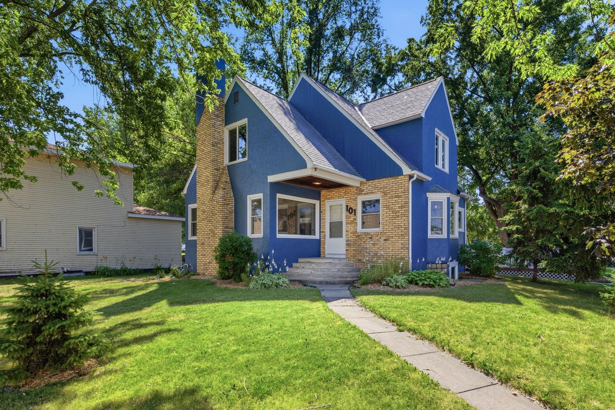 101 Red River Ave S, Cold Spring, MN 56320