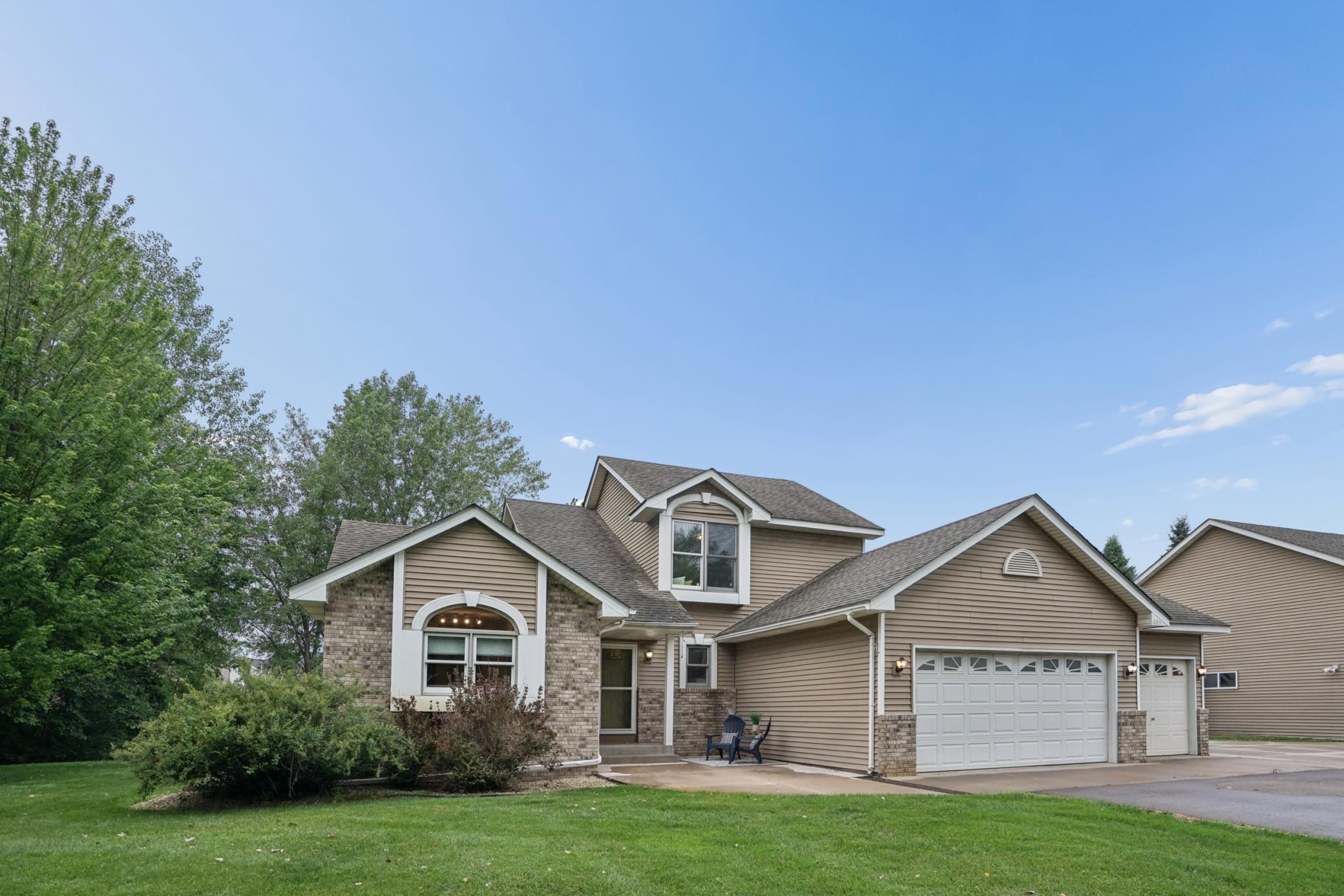 885 Katydid Ln NE, Saint Michael, MN 55376