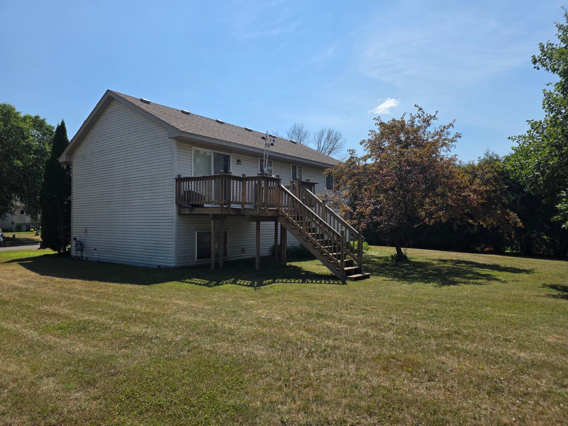 25782 Goldfinch Ave, Wyoming, MN 55092