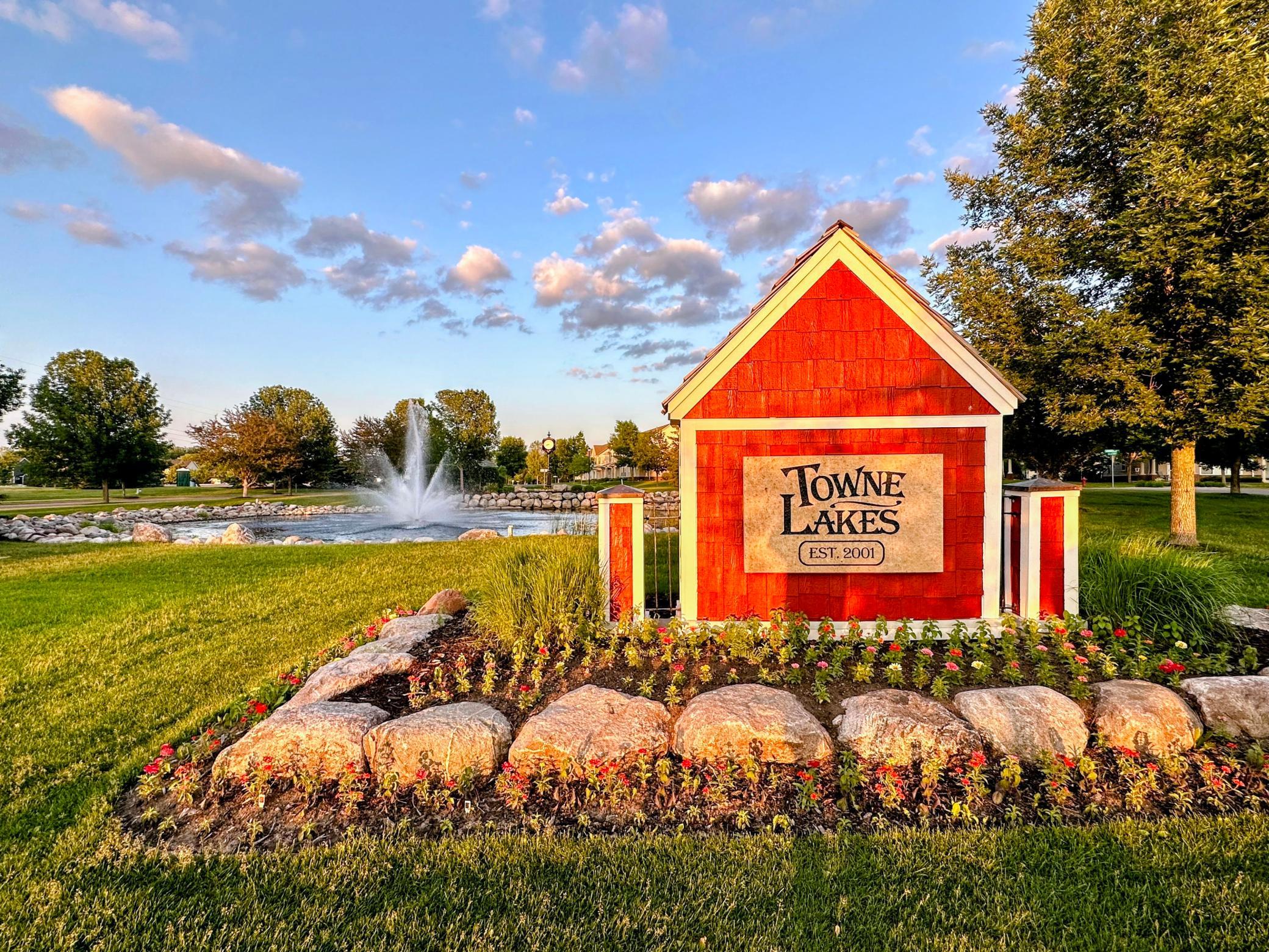 11614 Laketowne Vw, Albertville, MN 55301
