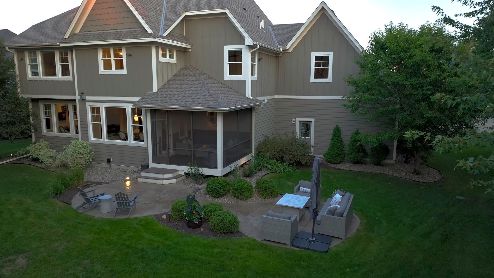 10906 Bentwater Ln, Woodbury, MN 55129