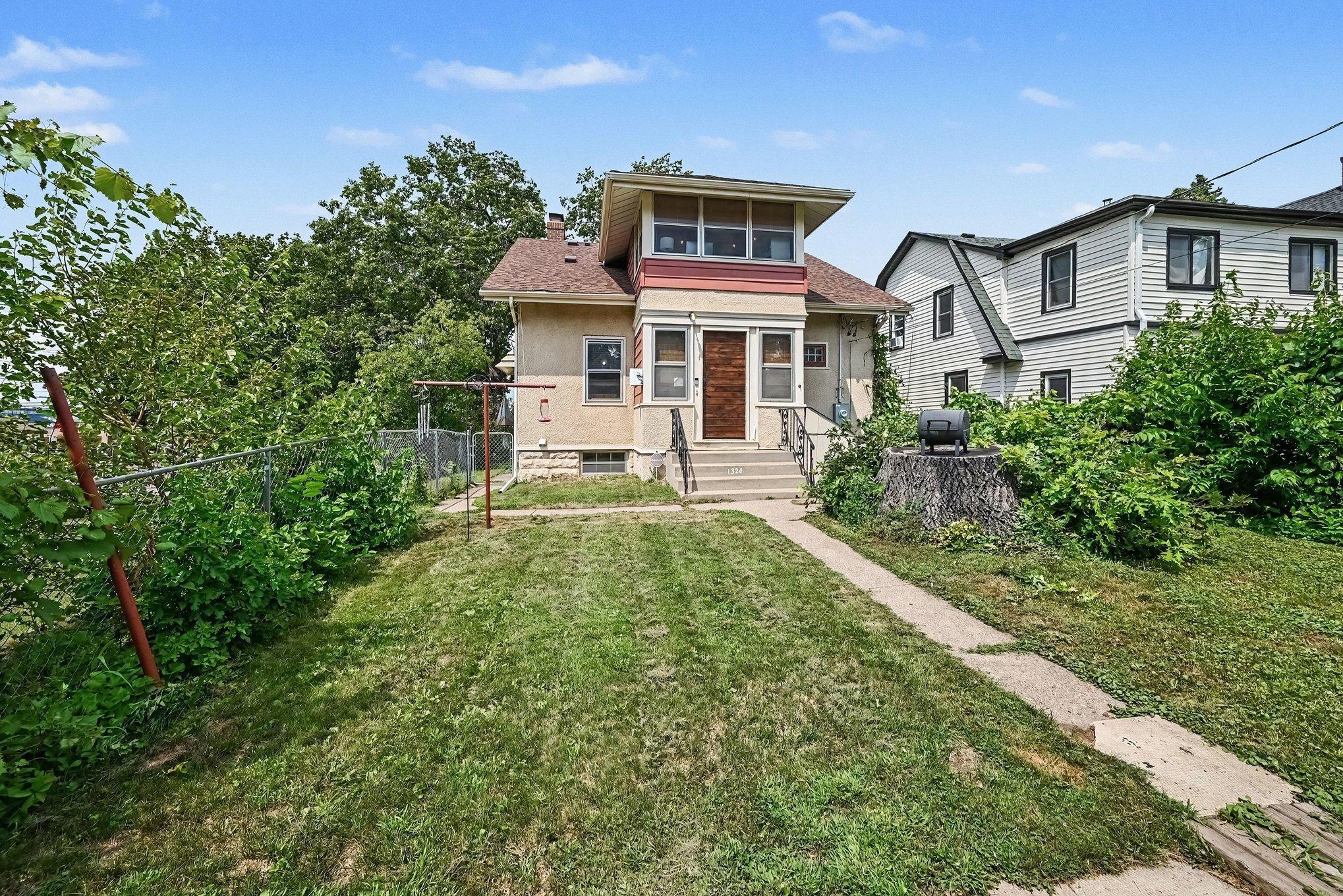 1324 Marshall Ave, Saint Paul, MN 55104