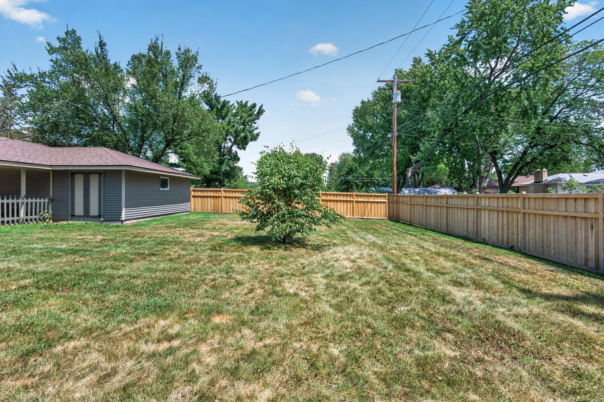 8207 Belden Blvd S, Cottage Grove, MN 55016