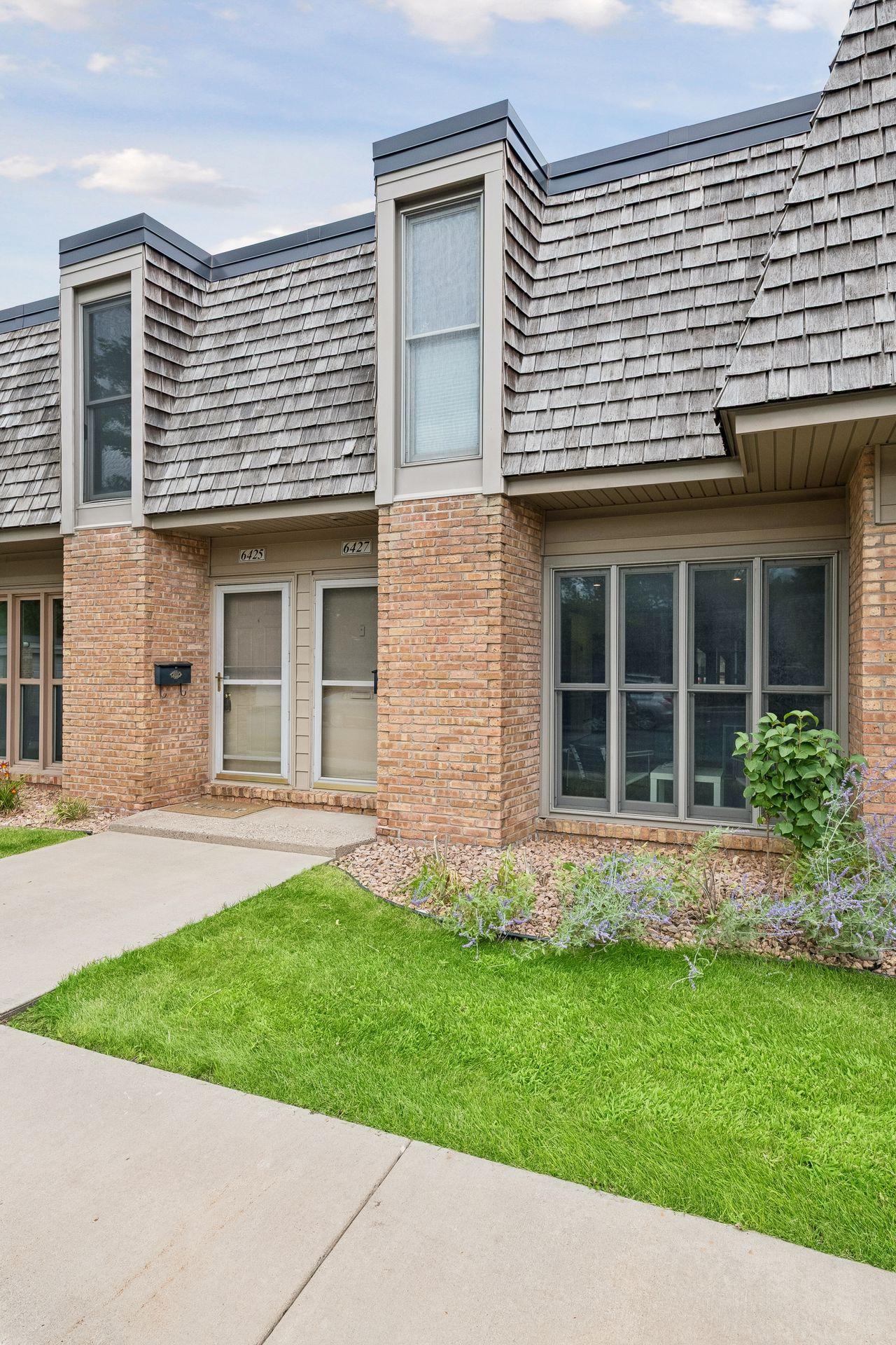 6427 Barrie Rd, Edina, MN 55435