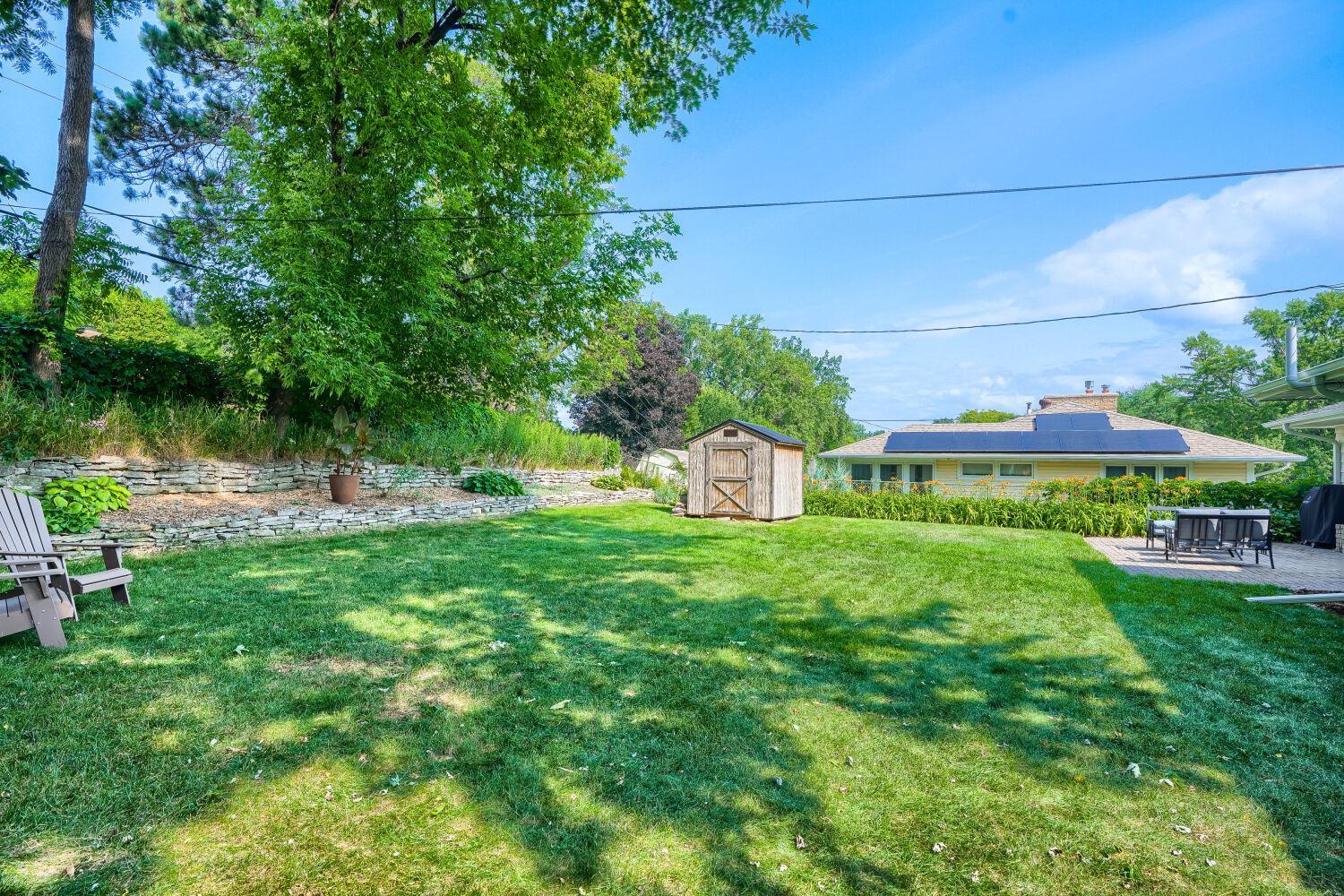 3705 Abbott Ave N, Robbinsdale, MN 55422
