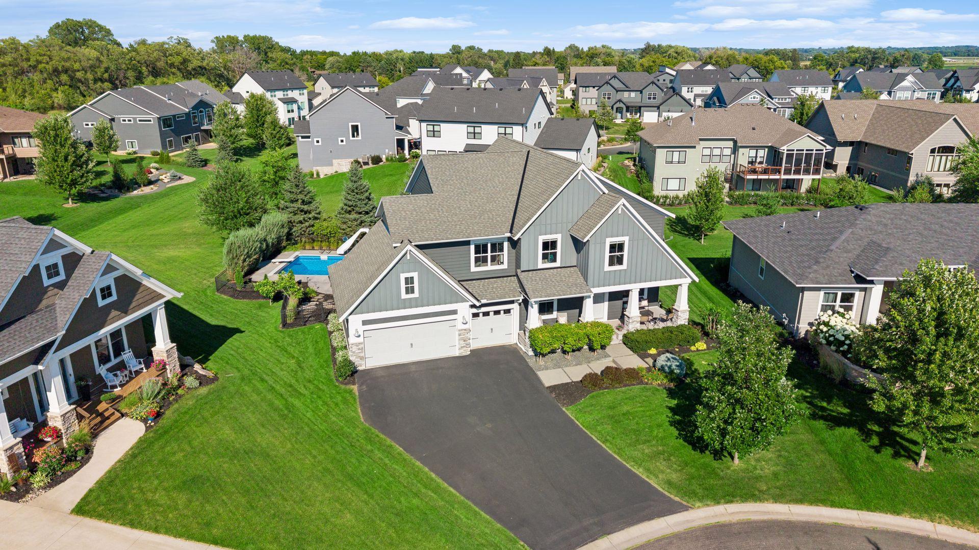 4163 Monarch Ct, Lake Elmo, MN 55042