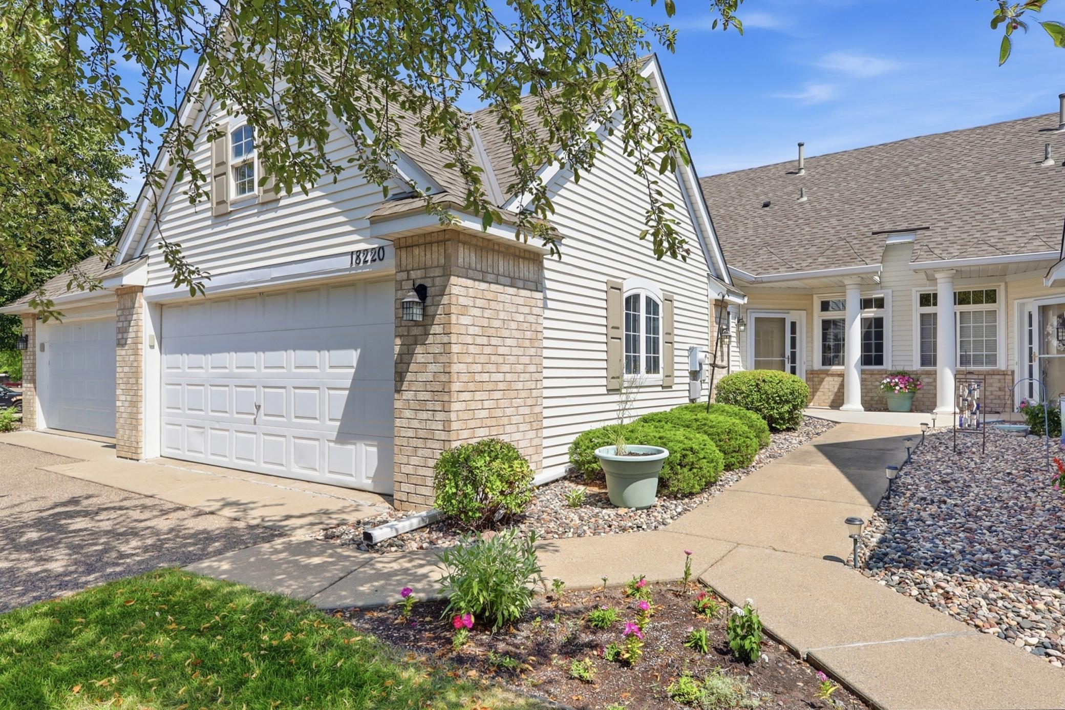18220 Cattail Ct, Eden Prairie, MN 55346
