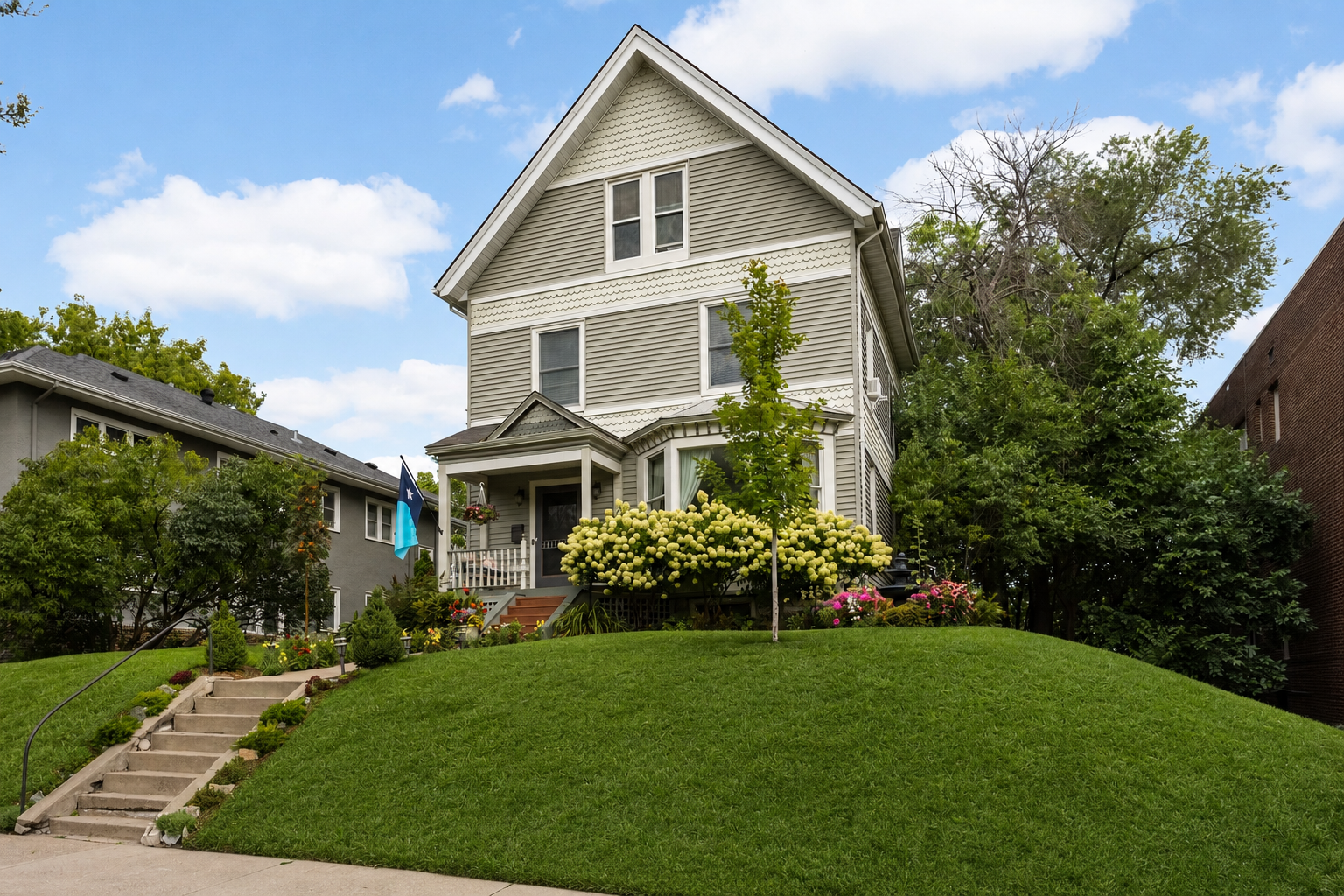 993 Fairmount Ave, Saint Paul, MN 55105