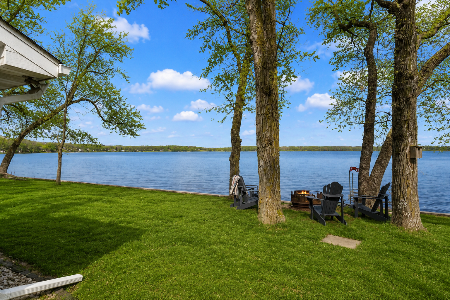 7277 100th Ave SE, Clear Lake, MN 55319