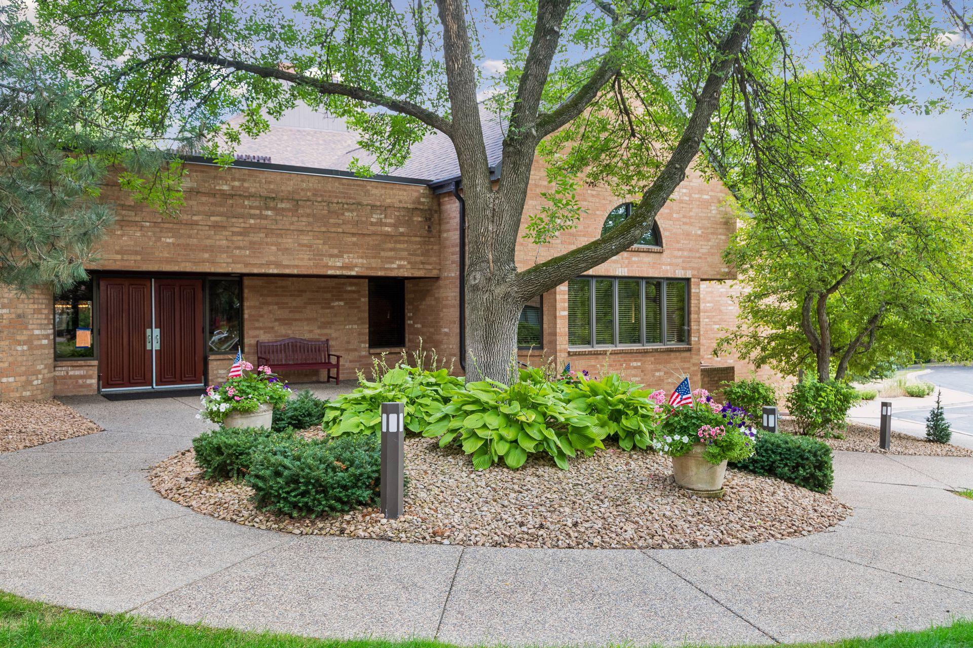 1830 Eagle Ridge Dr #2003, Mendota Heights, MN 55118